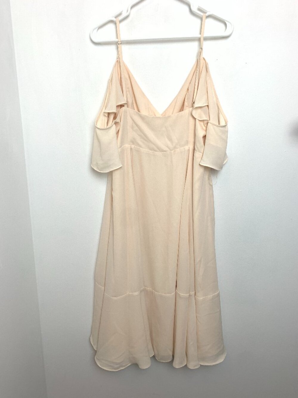 Fame & Partners Cold Shoulder Ruffle Dress - Picture 5 of 9